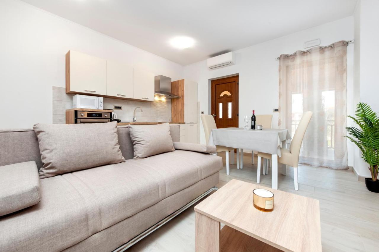 Comfort Apartments Karla Rovinj Eksteriør bilde